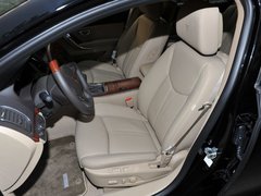 荣威950 2012款 3.0L 自动 旗舰版