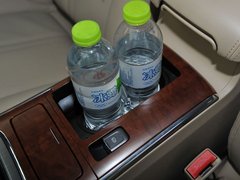 2012款 3.0L 自动 旗舰版