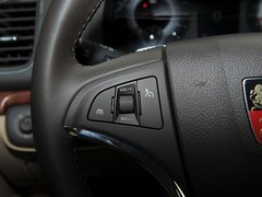 2012款 3.0L 自动 旗舰版