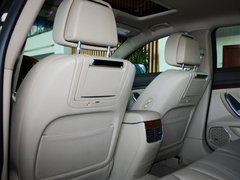2012款 3.0L 自动 旗舰版