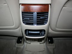 2012款 3.0L 自动 旗舰版