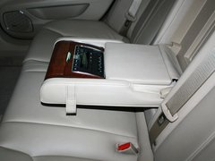2012款 3.0L 自动 旗舰版