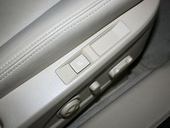 2012款 3.0L 自动 旗舰版