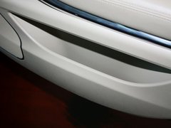 2012款 3.0L 自动 旗舰版