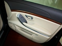 2012款 3.0L 自动 旗舰版