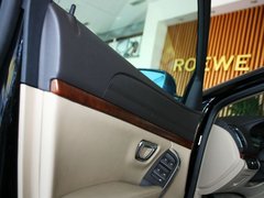 荣威950 2012款 3.0L 自动 旗舰版
