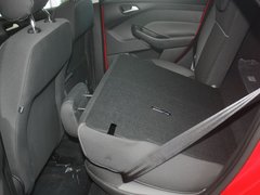 2012款 两厢 1.6L 自动 舒适型