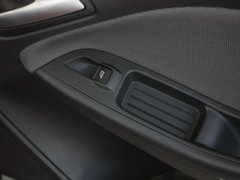 2012款 两厢 1.6L 自动 舒适型