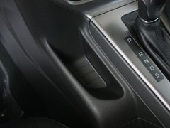 2012款 两厢 1.6L 自动 舒适型