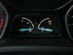 2012款 两厢 1.6L 自动 舒适型
