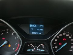 2012款 两厢 1.6L 自动 舒适型