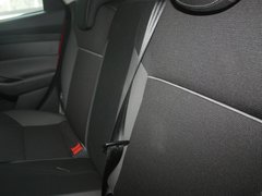 2012款 两厢 1.6L 自动 舒适型