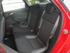 2012款 两厢 1.6L 自动 舒适型