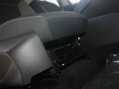 2012款 两厢 1.6L 自动 舒适型