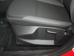 2012款 两厢 1.6L 自动 舒适型