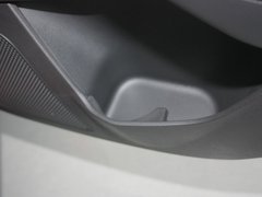 2012款 两厢 1.6L 自动 舒适型