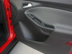2012款 两厢 1.6L 自动 舒适型