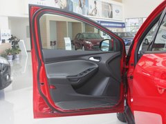 2012款 两厢 1.6L 自动 舒适型