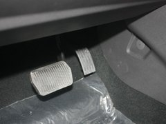 2012款 两厢 1.6L 自动 舒适型