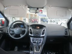 2012款 两厢 1.6L 自动 舒适型