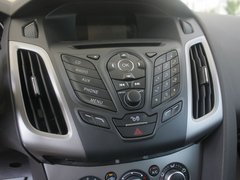 2012款 两厢 1.6L 自动 舒适型