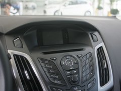 2012款 两厢 1.6L 自动 舒适型