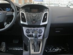 2012款 两厢 1.6L 自动 舒适型