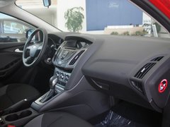 2012款 两厢 1.6L 自动 舒适型