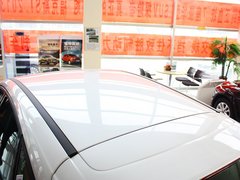 2012款 两厢 1.6L 自动 舒适型