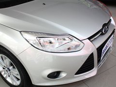 2012款 两厢 1.6L 自动 舒适型