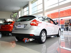 2012款 两厢 1.6L 自动 舒适型