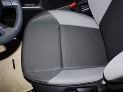 2012款 两厢 1.6L 自动 舒适型