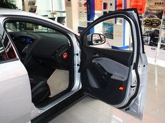 2012款 两厢 1.6L 自动 舒适型