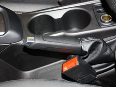 2012款 两厢 1.6L 自动 舒适型