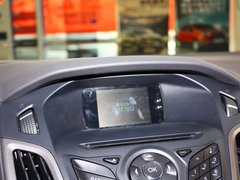 2012款 两厢 1.6L 自动 舒适型