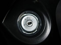 2012款 两厢 1.6L 自动 舒适型