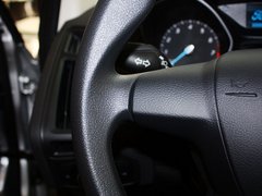 2012款 两厢 1.6L 自动 舒适型