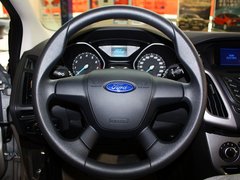 2012款 两厢 1.6L 自动 舒适型