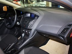 2012款 两厢 1.6L 自动 舒适型