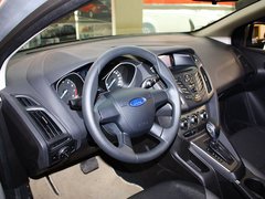 2012款 两厢 1.6L 自动 舒适型