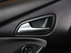 2012款 两厢 1.6L 自动 舒适型