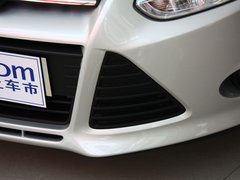 2012款 两厢 1.6L 自动 舒适型
