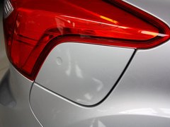 2012款 两厢 1.6L 自动 舒适型