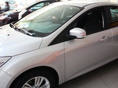 2012款 两厢 1.6L 自动 舒适型