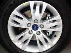 2012款 两厢 1.6L 自动 舒适型