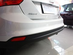 2012款 两厢 1.6L 自动 舒适型