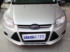 2012款 两厢 1.6L 自动 舒适型