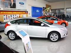 2012款 两厢 1.6L 自动 舒适型