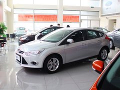2012款 两厢 1.6L 自动 舒适型