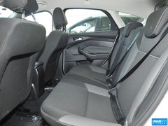 2012款 两厢 1.6L 自动 舒适型